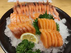 -枝魯枝魯自助料理