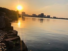 -上海滴水湖皇冠假日酒店