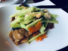 芥兰炒脆猪肉-食肆&Fourteen(武林夜市店)