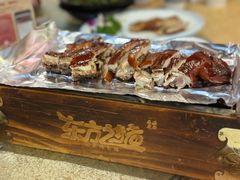-东方之猪四更烤乳猪(金垦总店)