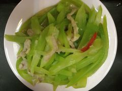 肉丝炒莴笋-华中科技大学百景园(三楼酒店)