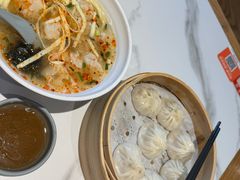 -馋三尺蟹粉小笼(人民广场店)