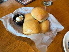 餐前面包配肉桂奶油-Texas Roadhouse(世纪汇广场店)
