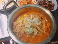 -韩聚屋韩国烤肉餐厅(新北万达店)