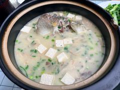 -土砂锅生态山庄·非遗砂锅雅鱼