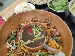 -牛喵喵铜锅牛肉馆