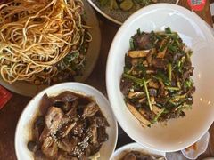-老鼎万春卤菜(五代传承创始老店)