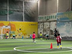 -飞梦少儿足球培训(塘桥校区)