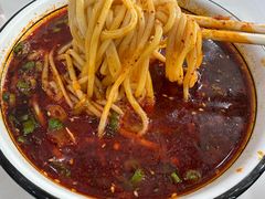 -伊穆祥牛肉面总店·清真