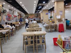 大堂-江城燕子大排档(江汉路步行街店)