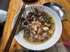 -文山荷鲜居(翠湖店)