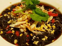 花生鸡丝蕨根粉-港丽餐厅(高德置地店)