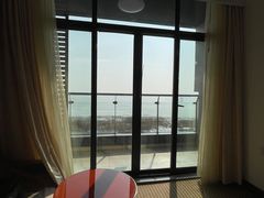 -上海南汇嘴大堤酒店