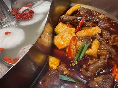 辣卤牛腩鸳鸯锅-八合里潮汕鲜牛肉火锅(上海汇智广场店)