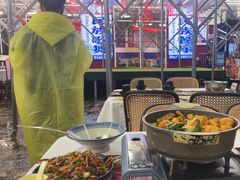 -刘姐啤酒鱼民族演艺餐厅(西街总店)