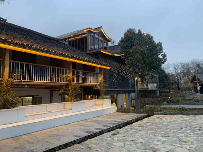 不二隐庐(三圣乡店)-"朋友推荐的这家院子,算是很不错的一次美食.