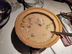 -小凤庭·地道湖北菜武昌鱼·藕汤(38年黄鹤楼店)