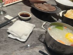 -德天肥牛海鲜火锅(城西银泰店)