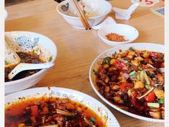 -杨三孃跷脚牛肉(中粮鸿云悦街店)