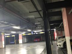 场地-近铁城市广场-停车场