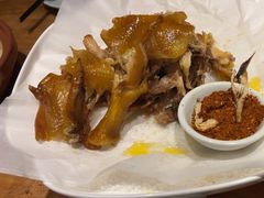 -头上红煨盐鸡·非遗院子餐厅