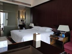 -广州天河希尔顿酒店