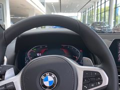-上海宝信宝马4S店