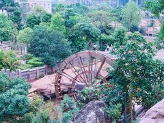 -客天下恐龙水晶玻璃桥