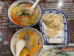 -长人馄饨铺(解放街店)