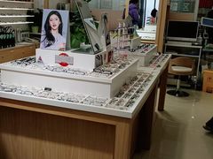 -大连何氏眼科医院