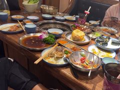 -明洞阿姨·韩式酱蟹烤肉·创意料理(三元桥店)