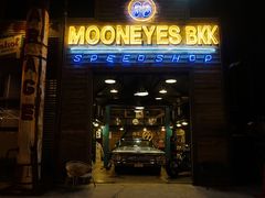 -席娜卡琳火车铁道夜市