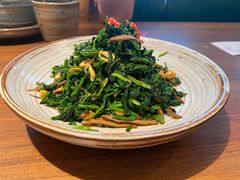 青年拌菜-青年公社烤鸭(宝杨宝龙广场店)