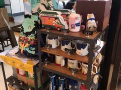 零售区-星巴克臻选(外滩中心店)