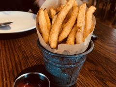 -ROAST coffee & eatery