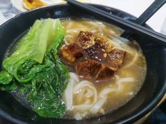 和味牛腩汤河粉-洞味圆茶餐厅(嘉立店)