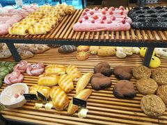 -焙丽拾光(麦凯乐直营店)