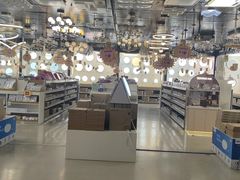 -百安居装修建材卖场(罗湖店)