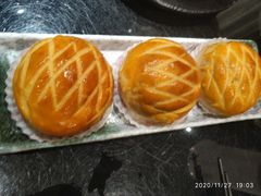 酥皮水牛奶菠萝包-陶陶居酒家(海岸城店)