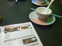 -桥边小楼·手工云南菜·古城观景小楼