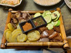 烤炸四拼猪皮-多哥水傣味餐厅(司马巷店)