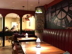 -玛格萝妮比萨屋(陆家浜路店)