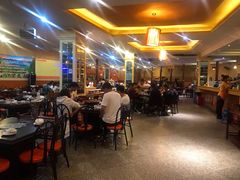 大堂-罗记又添缘竹荪山药鸡·野生菌火锅(西园南路店)