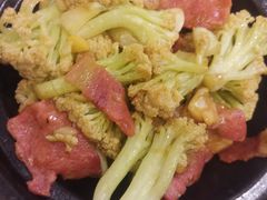 -新大咀港式茶餐厅(宝山万达店)