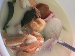 -J Daeng Seafood