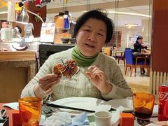 -怡咖啡海鲜自助餐厅(浦东香格里拉店)