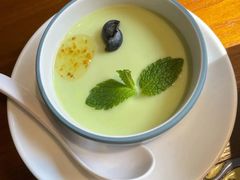 蝶豆花-芸南道·过桥米线(昆明老街旗舰店)