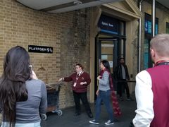 -九又四分之三站台