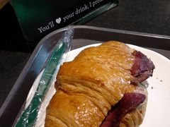 牛肉卷牛肉芝士可颂冷萃-星巴克(苏州西蒙店)
