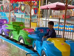 -顺德大良半月城游乐场